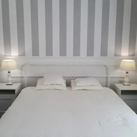 1st Class Апартаменты